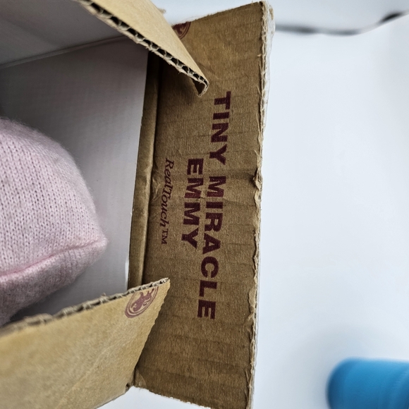 Tiny Miracle Emmy Doll, By Ashton-Drake Galleries - Picture 11 of 11